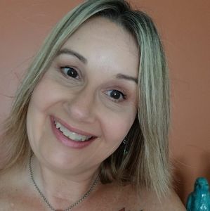 Meet your Posher, Michele